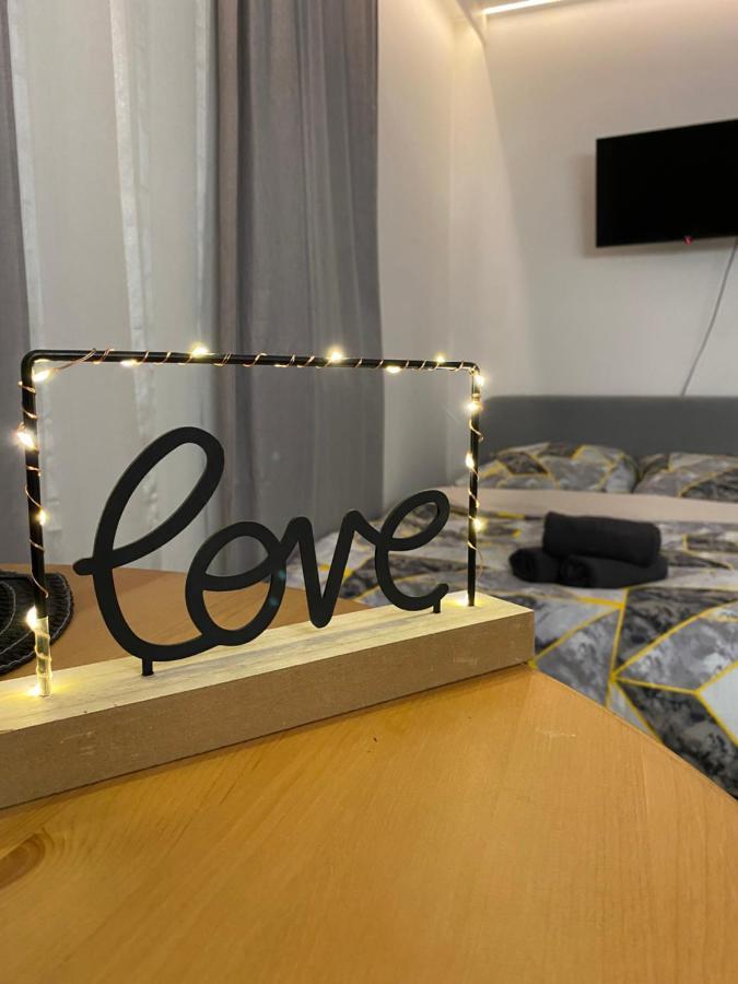 Love Glow Studio Краків Екстер'єр фото