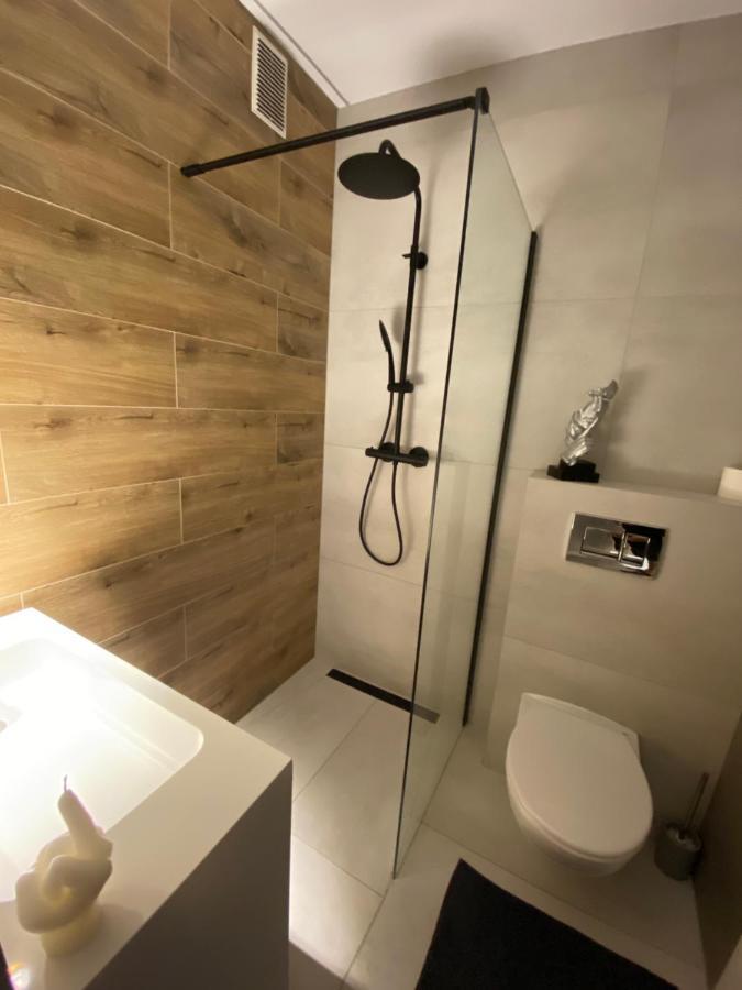 Love Glow Studio Краків Екстер'єр фото