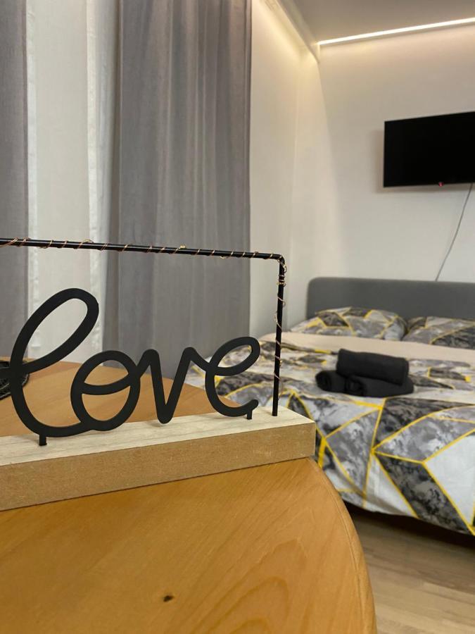 Love Glow Studio Краків Екстер'єр фото